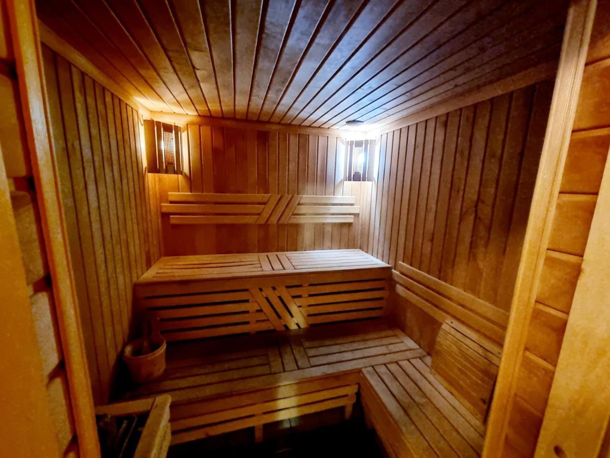 Helen Hotel !Ми працюємо! Николаев Экстерьер фото