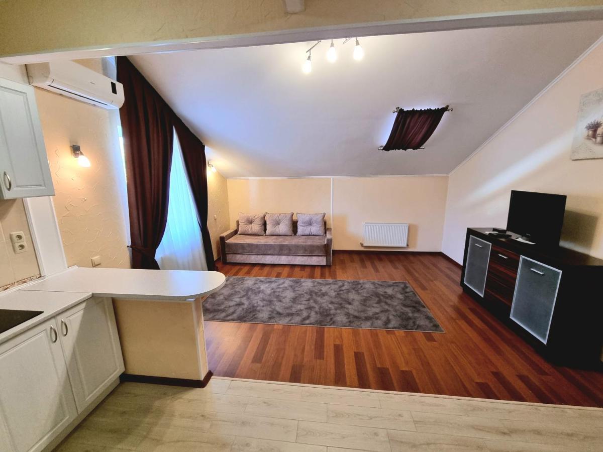 Helen Hotel !Ми працюємо! Николаев Экстерьер фото
