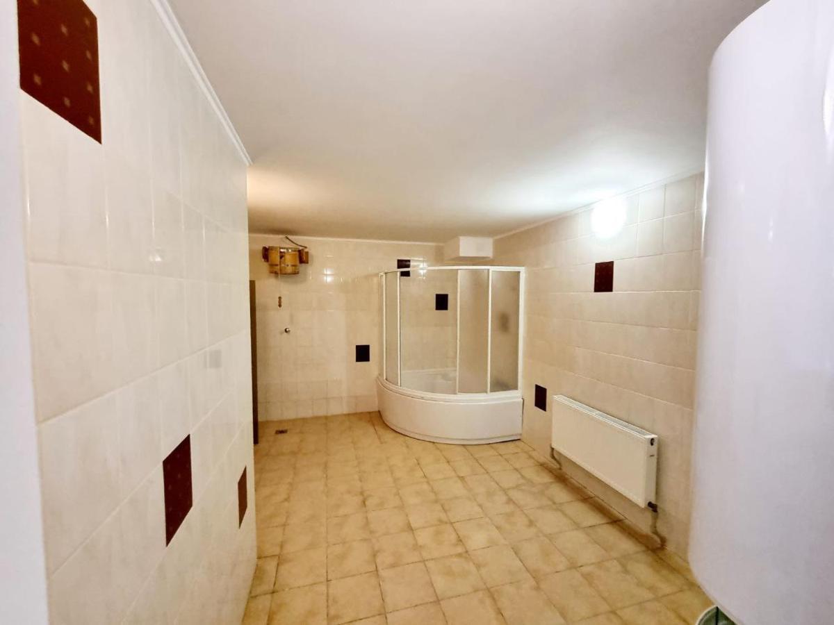 Helen Hotel !Ми працюємо! Николаев Экстерьер фото