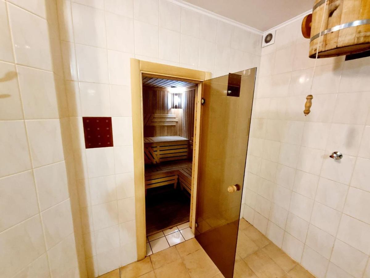 Helen Hotel !Ми працюємо! Николаев Экстерьер фото
