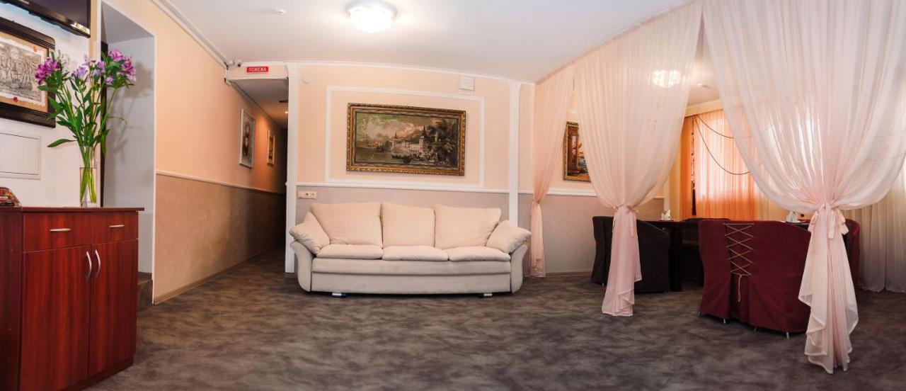Helen Hotel !Ми працюємо! Николаев Экстерьер фото