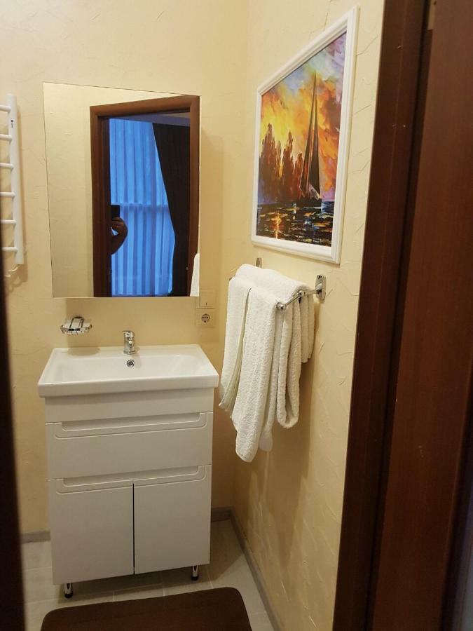 Helen Hotel !Ми працюємо! Николаев Экстерьер фото