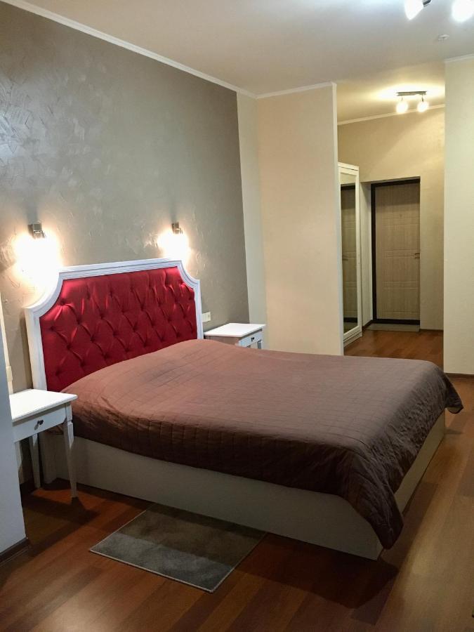 Helen Hotel !Ми працюємо! Николаев Экстерьер фото